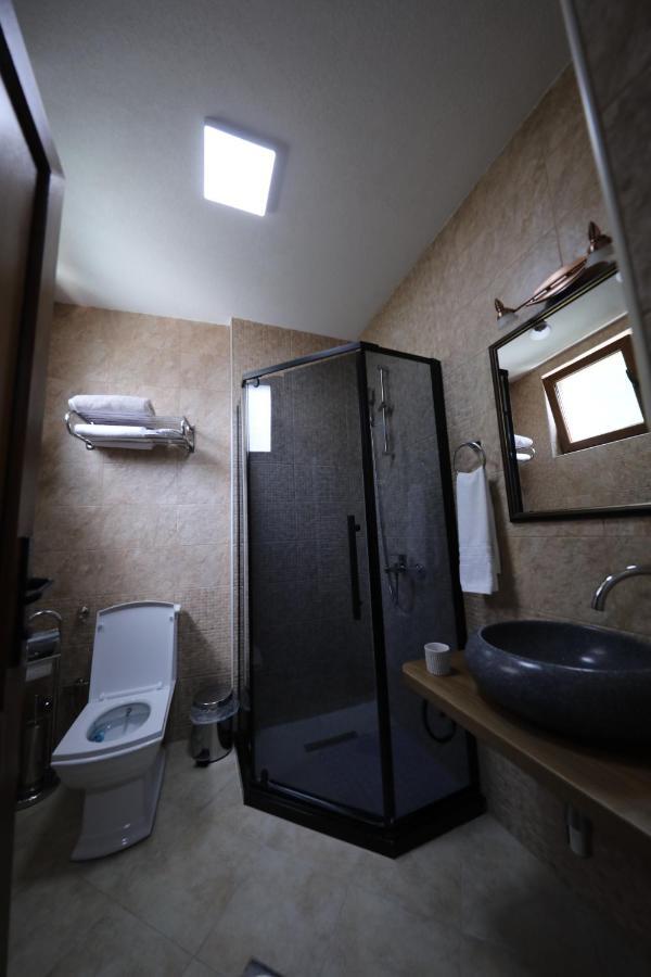 Hotel Fjorr Πρίζρεν Εξωτερικό φωτογραφία
